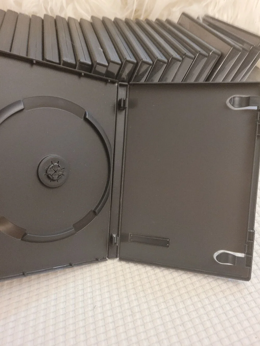 25 standar dvd cases